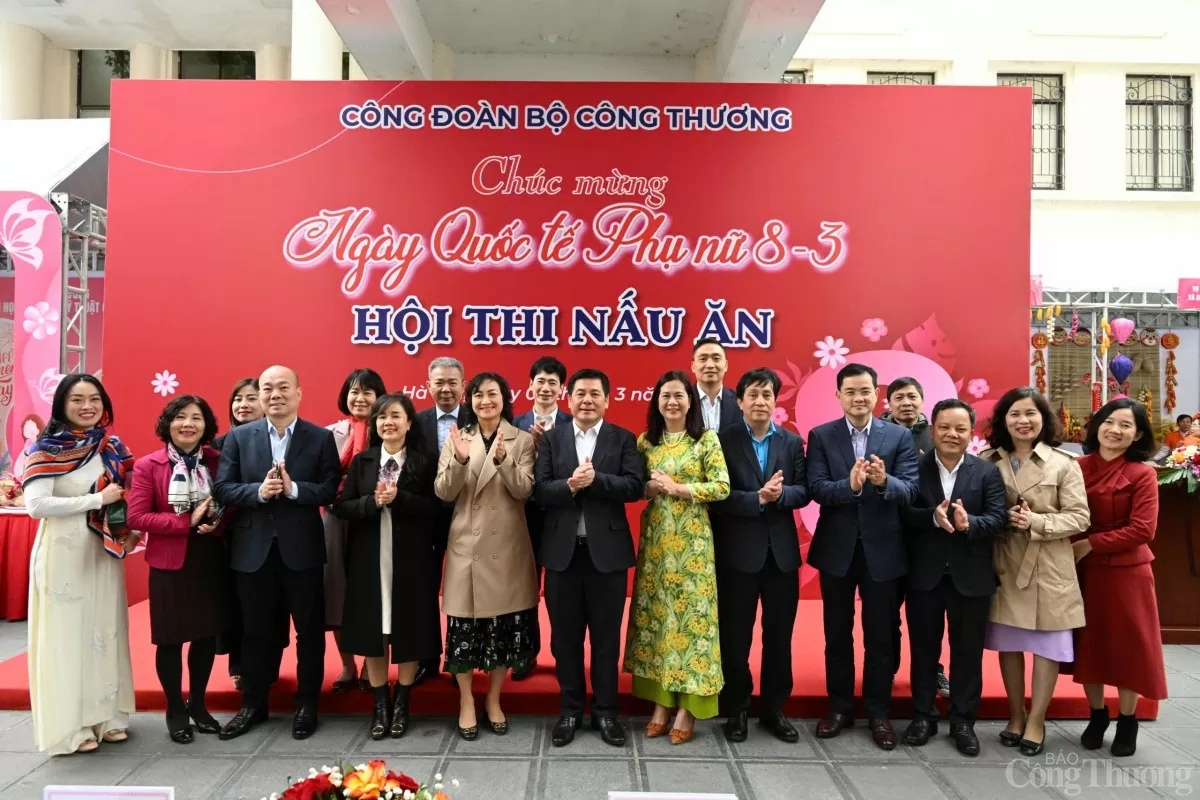 Chùm ảnh: Sôi nổi Hội thi nấu ăn Công đoàn Bộ Công Thương Chùm ảnh: Sôi nổi Hội thi nấu ăn Công đoàn Bộ Công Thương