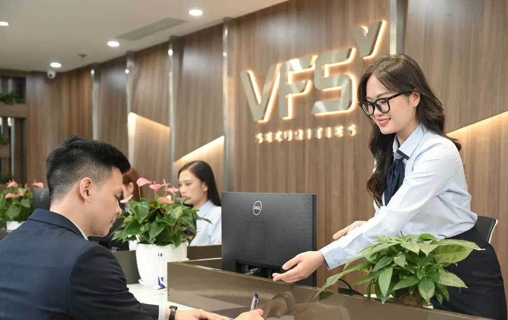 Chuyên gia VFS: Rung lắc tạo nền, VN-Index 'dọn đường' lên 1.400 điểm!