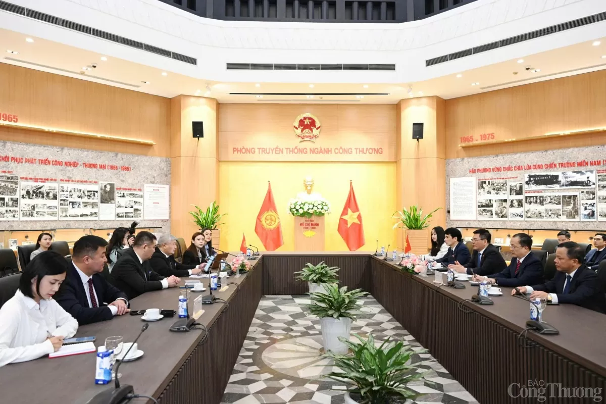 Bộ trưởng Nguyễn Hồng Diên đề nghị sớm lập Ủy ban Liên Chính phủ Việt Nam - Kyrgyzstan