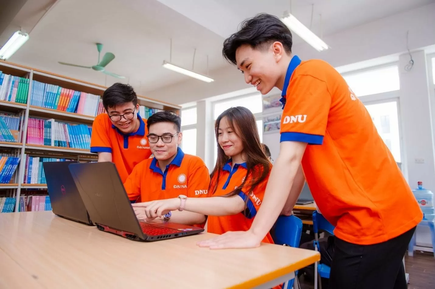 Tuyển sinh 2025: Ngành thương mại điện tử tiếp tục ‘hot’