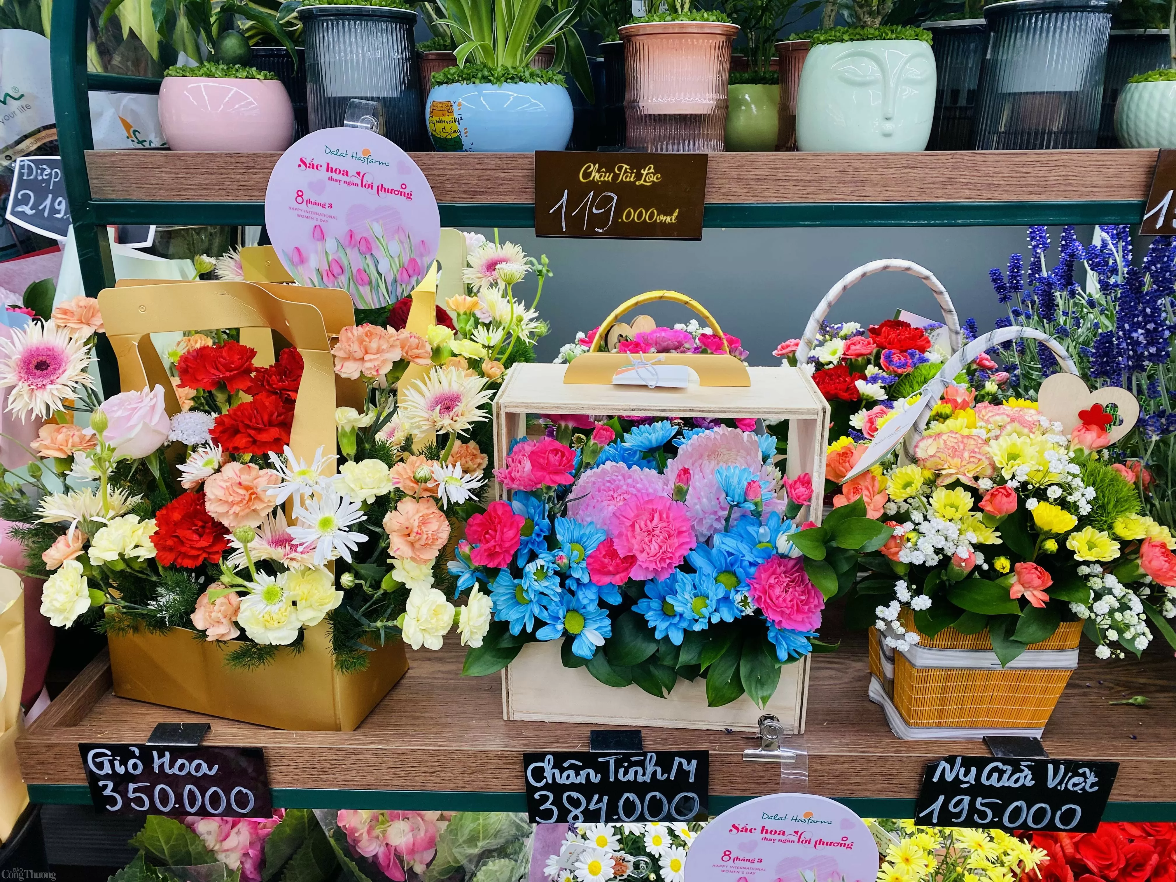 ‘Đại tiệc’ khuyến mãi tại các siêu thị dịp 8/3