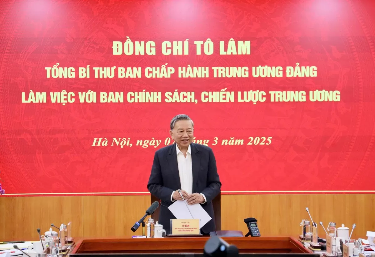 Tổng Bí thư chỉ đạo tháo gỡ các điểm nghẽn, khơi nguồn lực phát triển kinh tế tư nhân