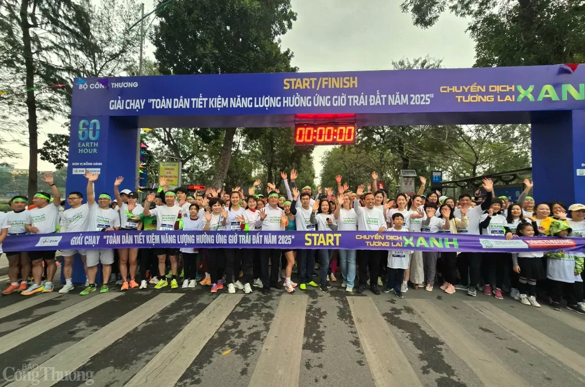 Chùm ảnh: Bộ Công Thương tổ chức giải chạy hưởng ứng Giờ Trái đất 2025