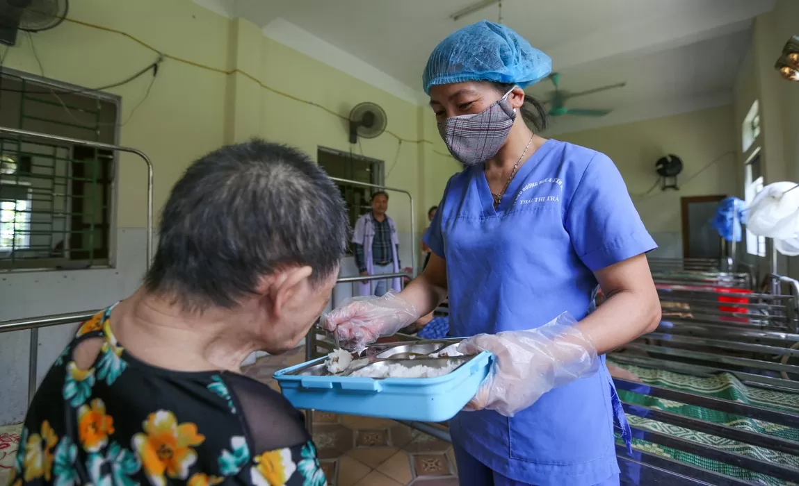 ‘Thầy thuốc’ đặc biệt tại trung tâm chăm sóc thương binh, người có công với cách mạng