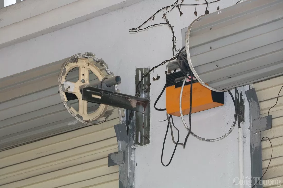 Xót xa chợ dân sinh tiền tỷ bỏ hoang giữa Hà Nội