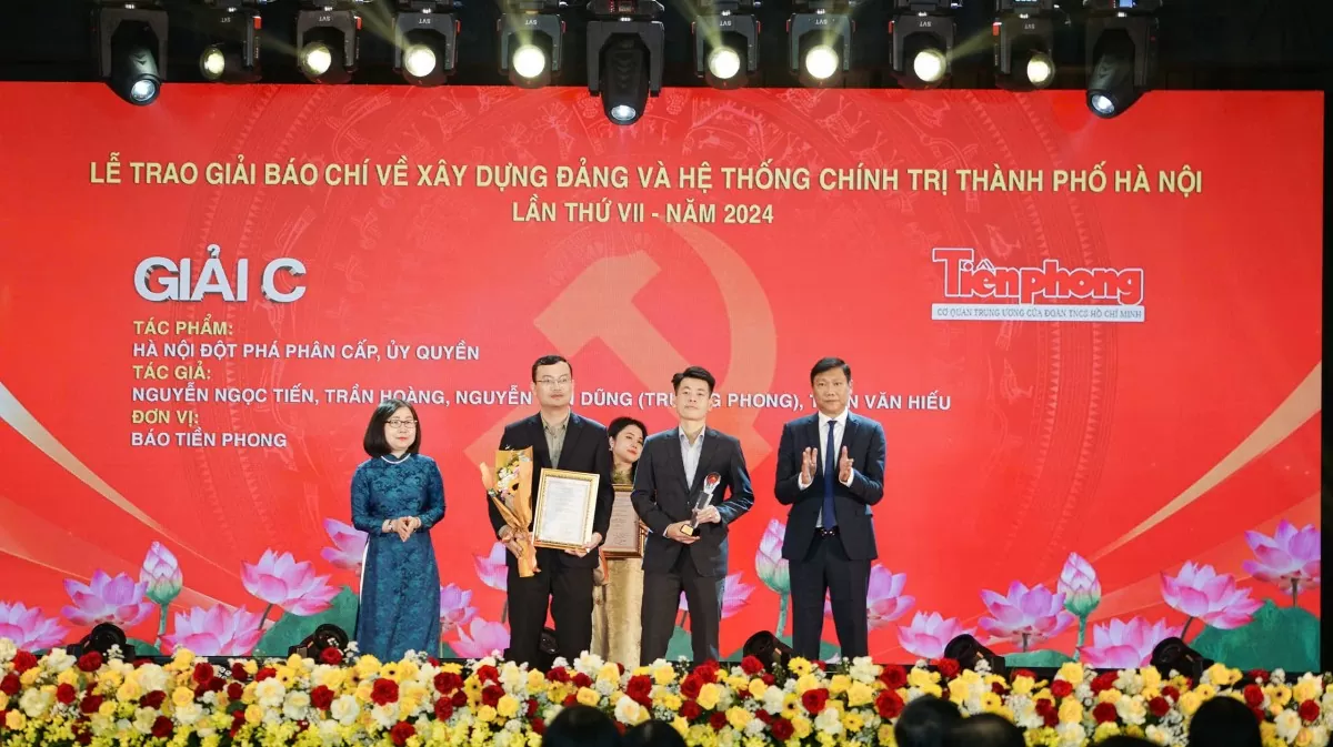 Trao 33 giải báo chí về xây dựng Đảng TP. Hà Nội