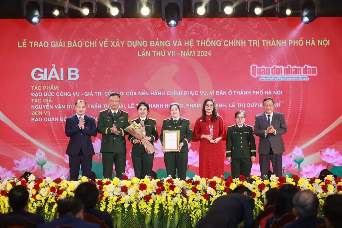 Trao 33 giải báo chí về xây dựng Đảng TP. Hà Nội