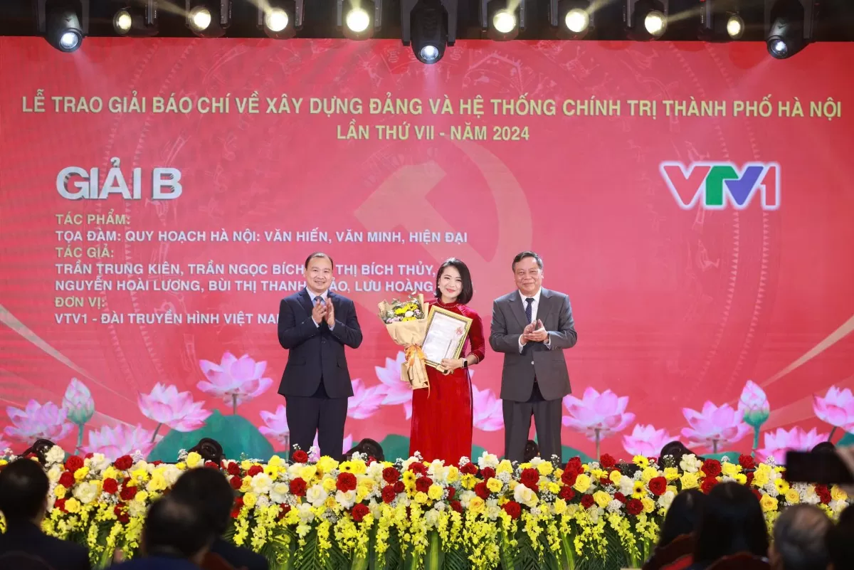 Trao 33 giải báo chí về xây dựng Đảng TP. Hà Nội