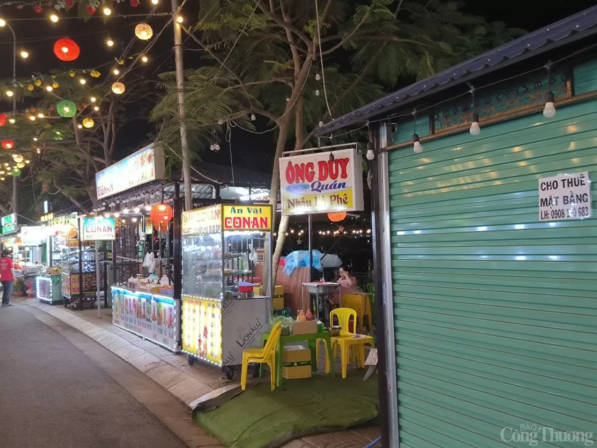 Khu phố đêm Bà Rịa vắng khách, hàng hóa ế ẩm