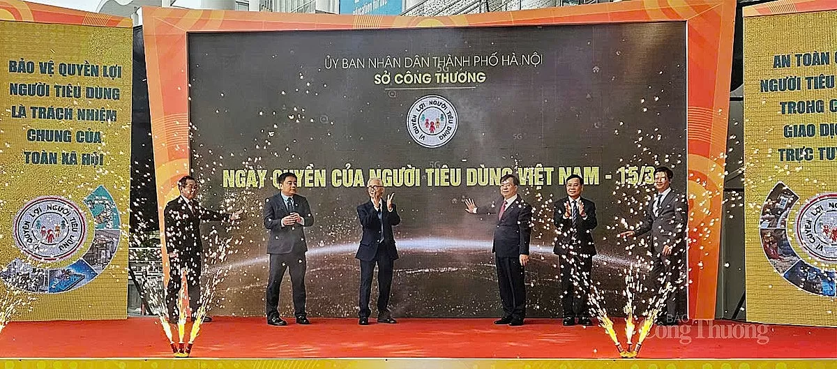 Sáng 14/3, Sở Công Thương Hà Nội tổ chức Lễ phát động “Hưởng ứng Ngày quyền của người tiêu dùng Việt Nam năm 2025” TP. Hà Nội.