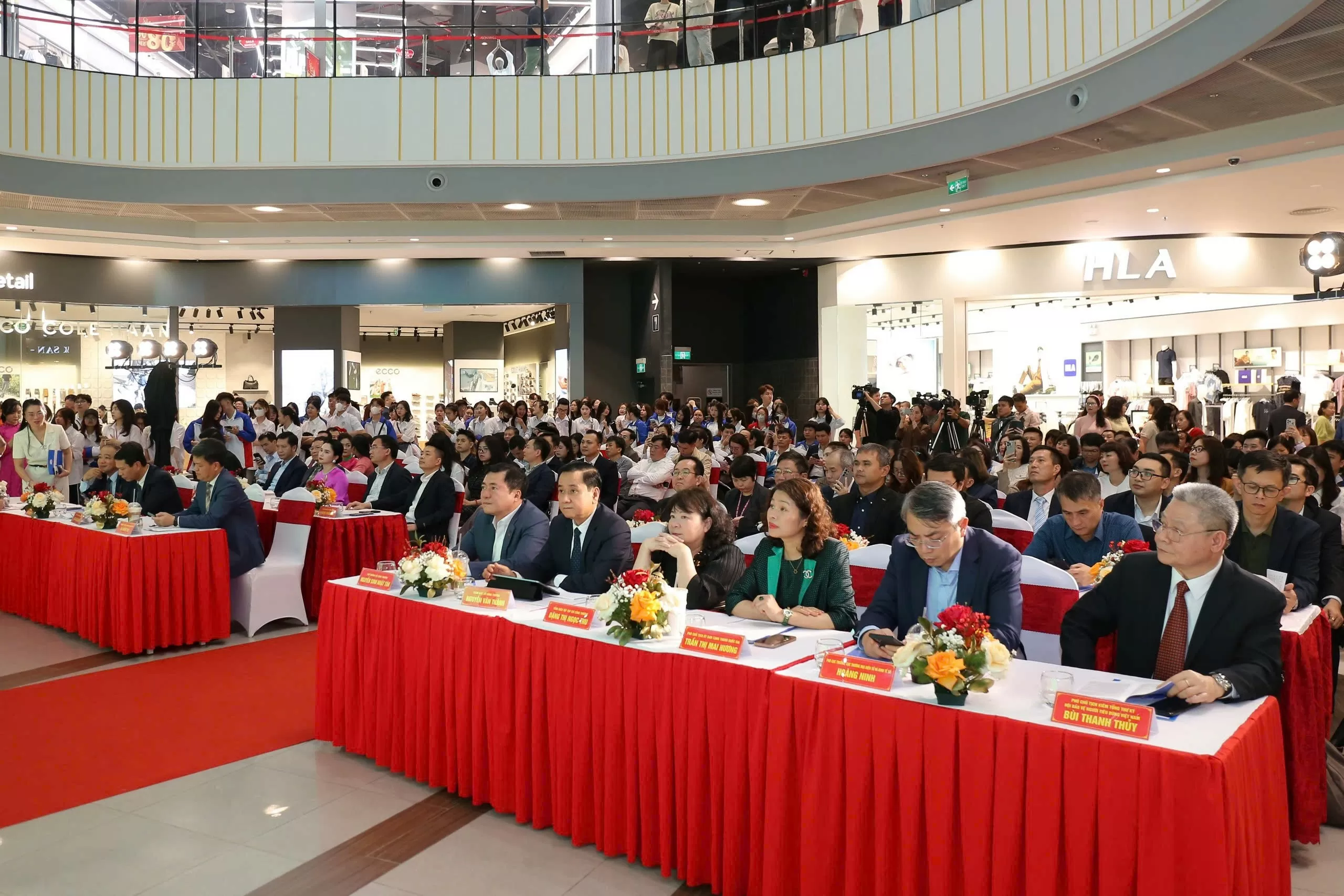 Chùm ảnh: Lễ phát động Ngày Quyền của người tiêu dùng Việt Nam năm 2025