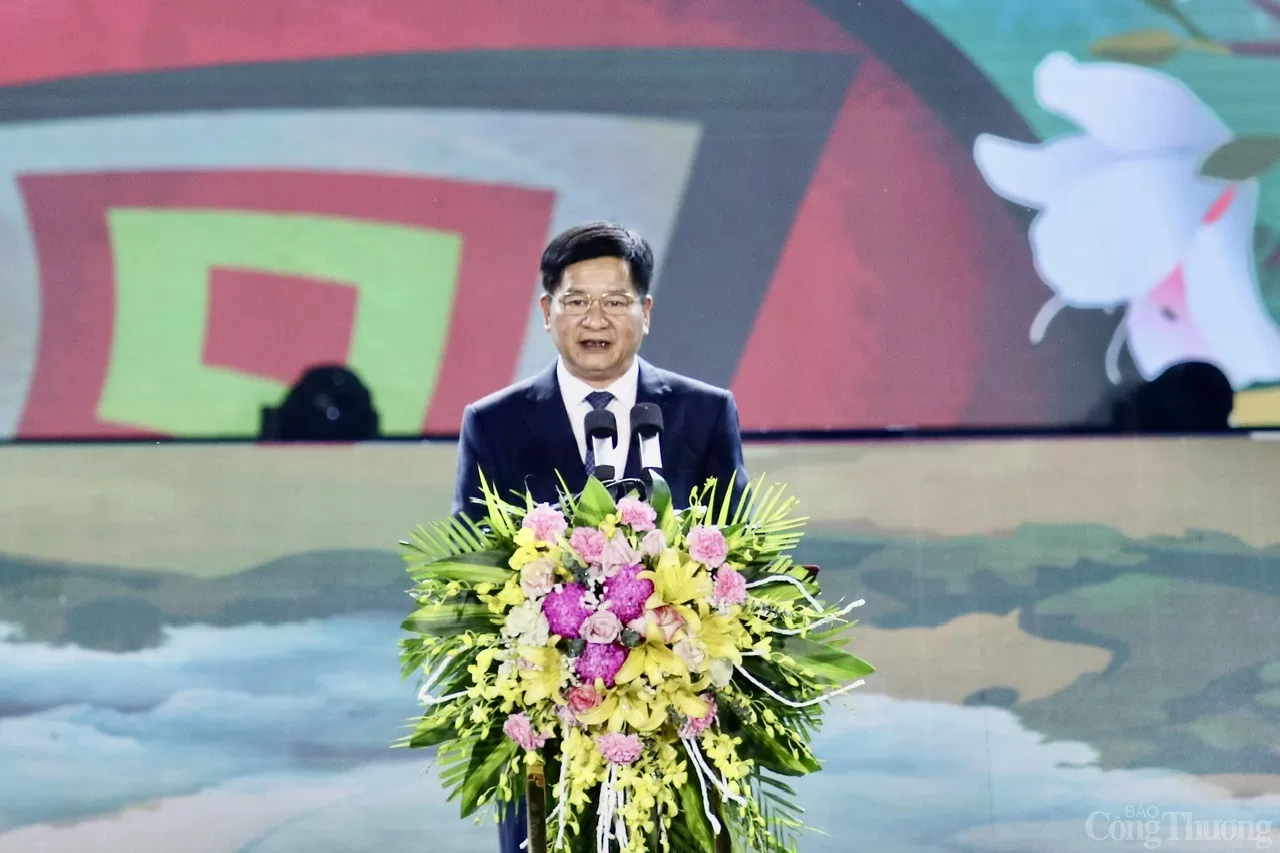 Lễ hội Hoa ban Điện Biên 2025: Nơi hội tụ, giao thoa tinh thần yêu nước của đồng bào các dân tộc