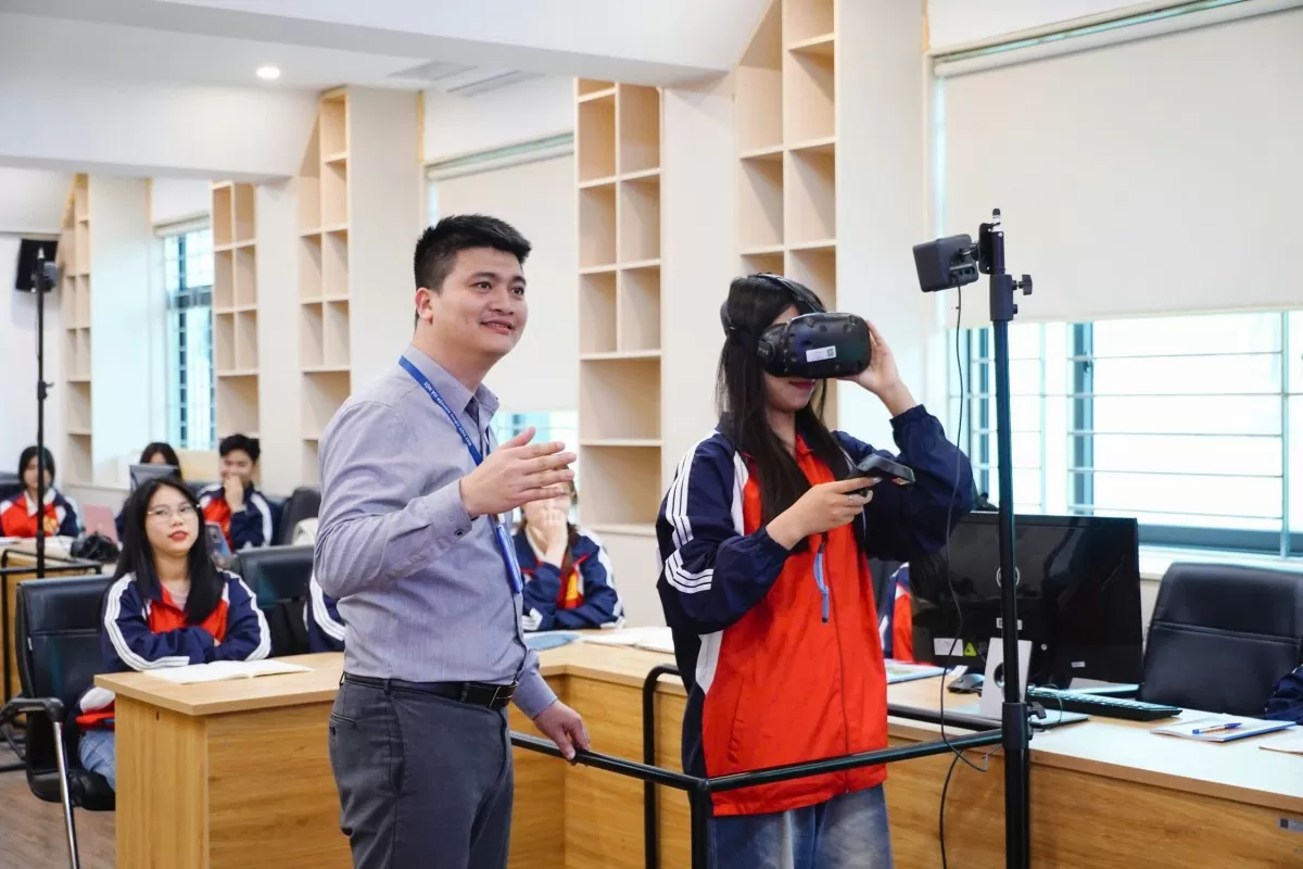 HaUI đi đầu trong chuyển đổi số, xây dựng đại học thông