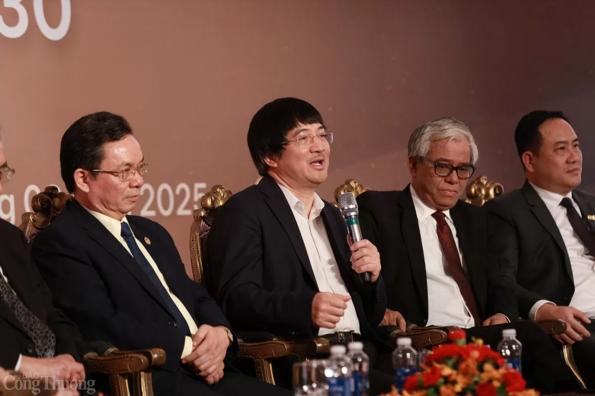 Theo thống kê, hiện khu vực kinh tế tư nhân đang chiếm khoảng 45% GDP của Việt Nam và chiếm khoảng 85% tổng số lao động trong nền kinh tế. Ảnh NH
