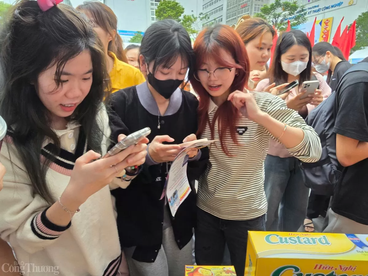 Ngày hội việc làm UNETI đón nhận hơn 7.000 vị trí công