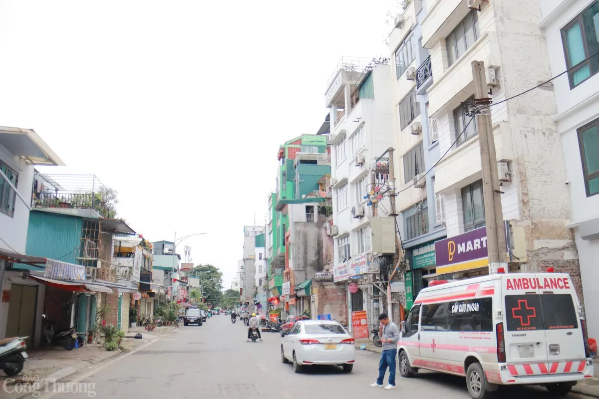 Mục sở thị dự án đường dài 325m giữa thủ đô vướng giải phóng mặt bằng