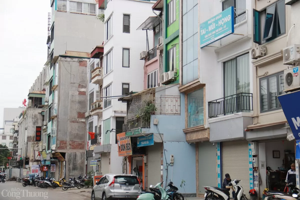 Mục sở thị dự án đường dài 325m giữa thủ đô vướng giải phóng mặt bằng
