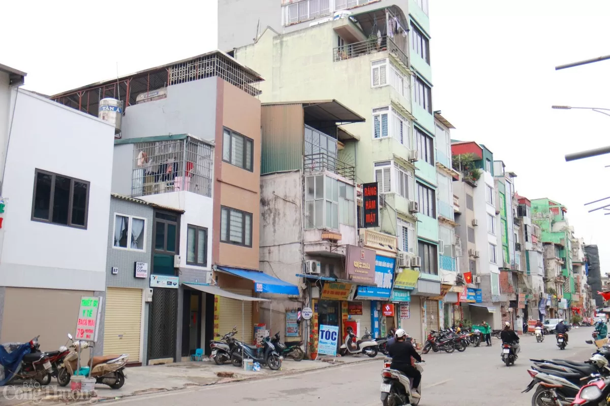 Mục sở thị dự án đường dài 325m giữa thủ đô vướng giải phóng mặt bằng