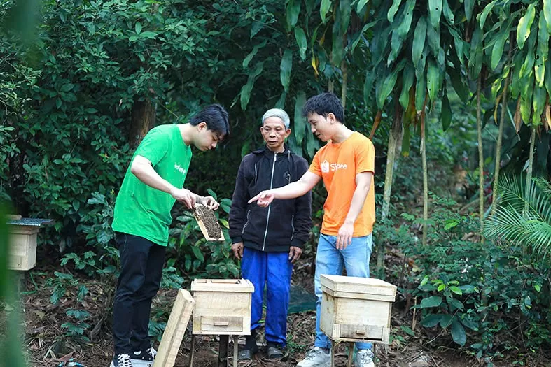 Shopee tôn vinh sản phẩm địa phương và xuất khẩu trực tuyến