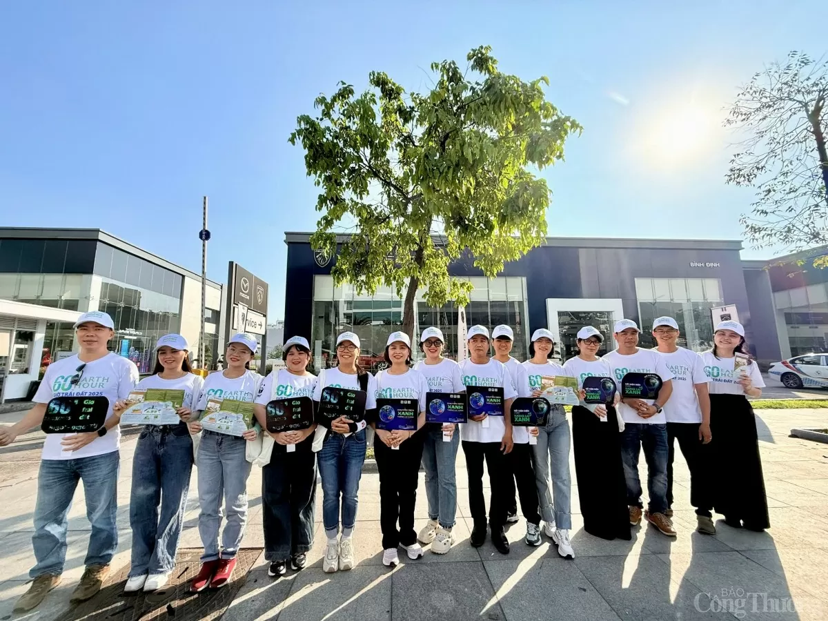 Chương trình hưởng ứng Chiến dịch Giờ Trái đất 2025 có sự tham gia đồng hành tích cực của một số sinh viên cùng gia đình người lao động Công ty