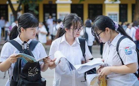 lich thi du kien vao lop 10 tai ha noi nam 2025