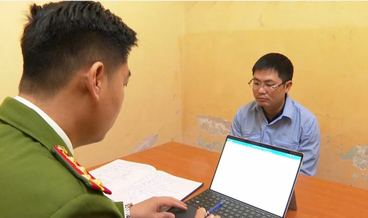 Hà Nội: Bắt 6 cán bộ phường, quận 'bảo kê' vi phạm xây dựng