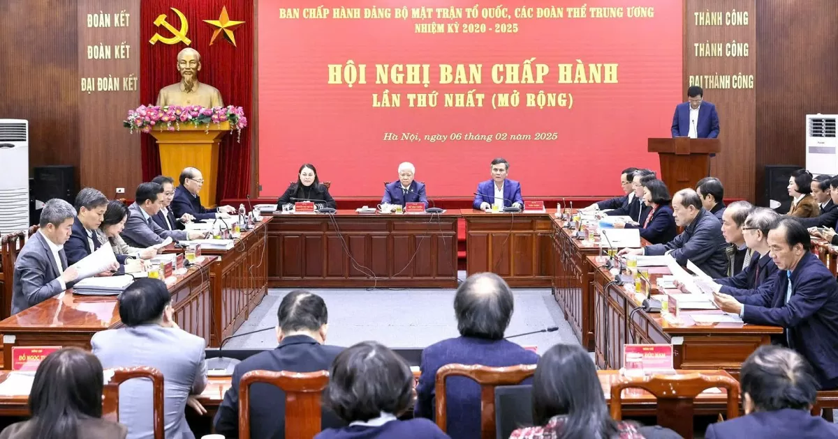 Ban Chấp hành Đảng bộ Mặt trận Tổ quốc, các đoàn thể Trung ương nhiệm kỳ 2020-2025 tổ chức Hội nghị Ban Chấp hành lần thứ nhất (mở rộng) ngày 06/02/2025. Ảnh: Việt Trung/TTXVN