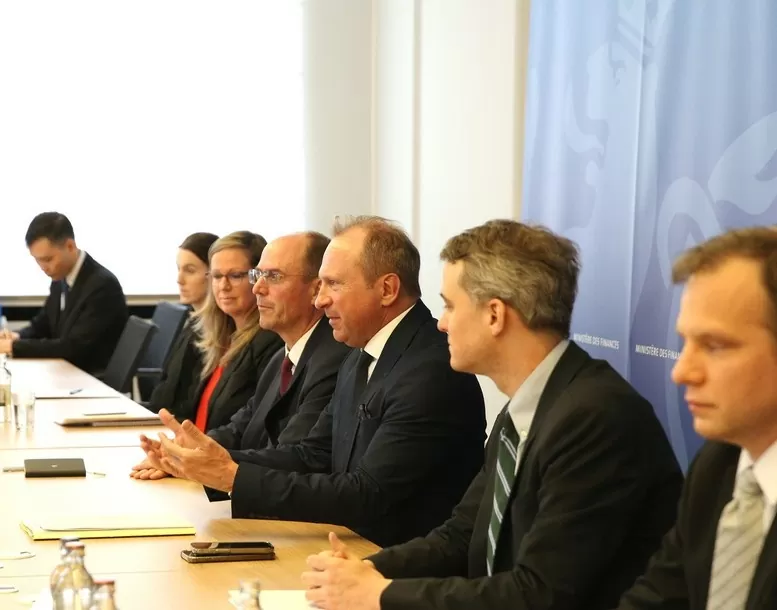 Bộ trưởng Tài chính Luxembourg đánh giá Việt Nam có một hạ tầng tài chính đáng tin cậy và hoàn toàn có cơ sở để xây dựng trung tâm tài chính - Ảnh: VGP/Nguyễn Hoàng