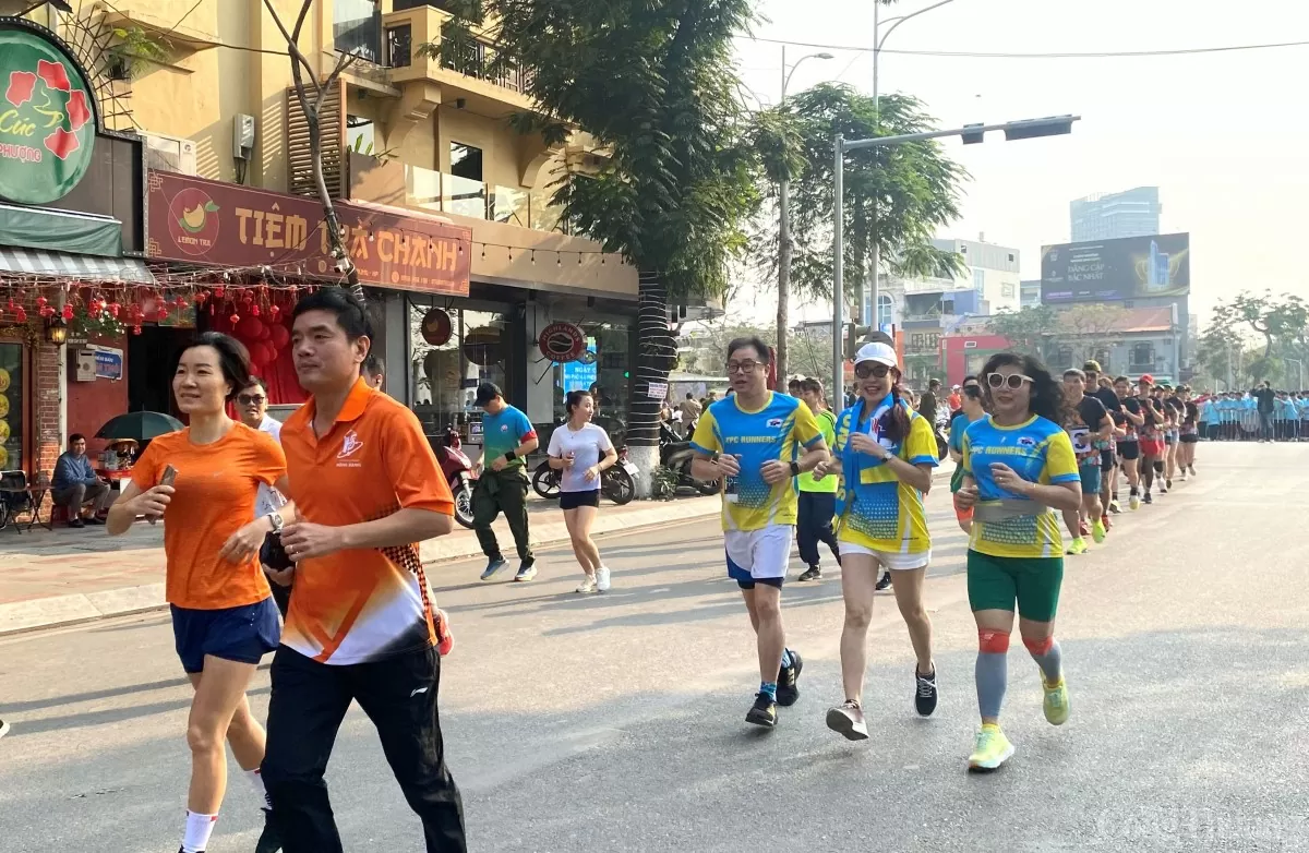 Hơn 10.000 người tham gia Ngày chạy vì Hải Phòng xanh, văn minh và thân thiện năm 2025