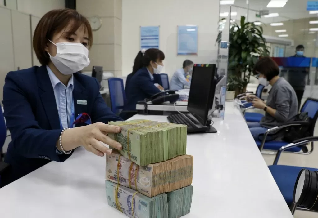 Ngân hàng Nhà nước có thể cân nhắc giảm lãi suất điều hành 25 điểm cơ bản, bao gồm cả lãi suất tái cấp vốn trong quý III/2025 để thúc đẩy tăng trưởng tín dụng