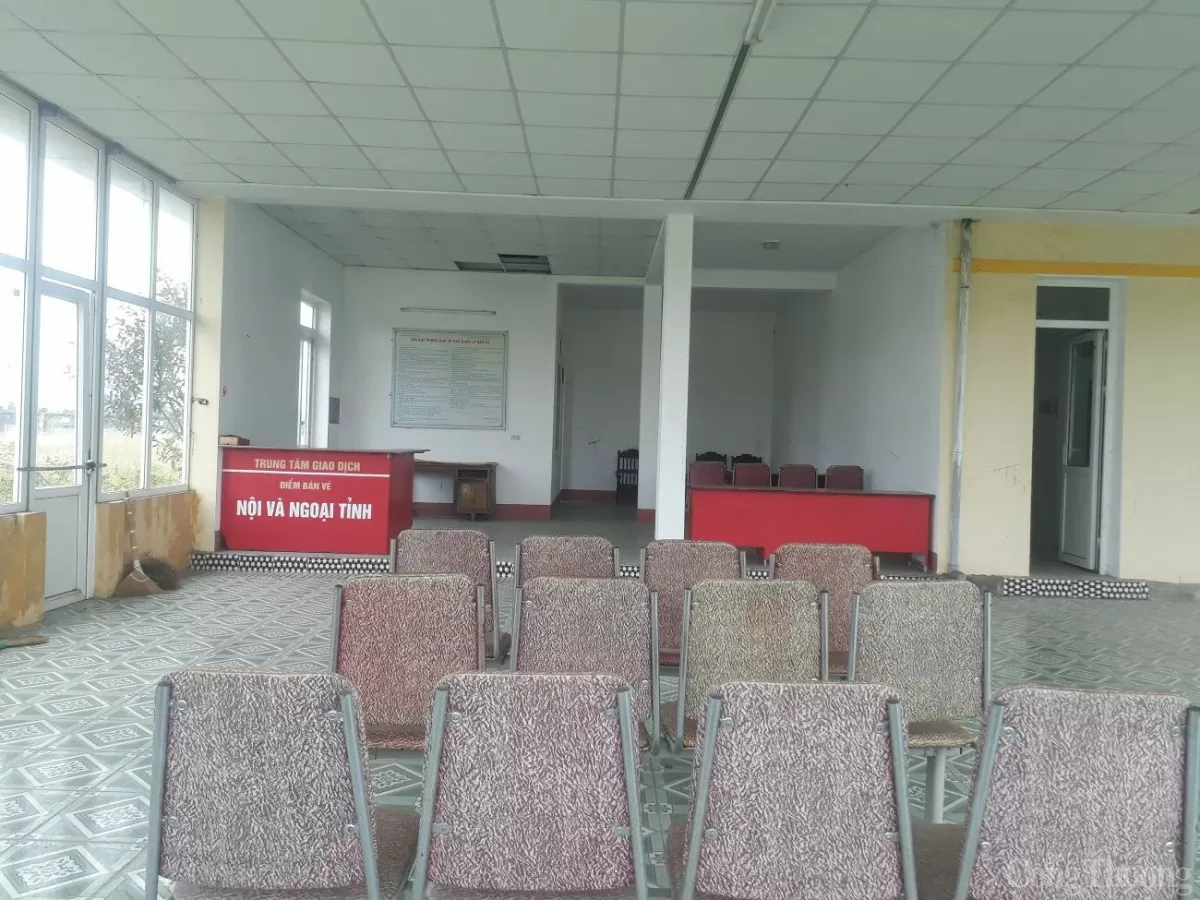 Bến xe Cẩm Xuyên hơn 30 tỷ đồng bỏ hoang cả thập kỷ