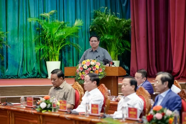 Thủ tướng yêu cầu tỉnh Bình Định tiếp tục nỗ lực, phấn đấu hoàn thành các chỉ tiêu, nhiệm vụ, giải pháp đã đề ra - Ảnh: VGP/Nhật Bắc