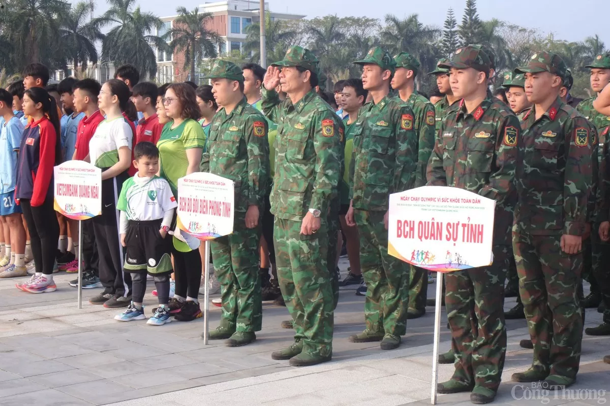 Giải chạy vì sức khỏe cộng đồng thu hút hơn 1000 vận động viên tham gia. Giải chạy vì sức khỏe cộng đồng thu hút hơn 1000 vận động viên tham gia.