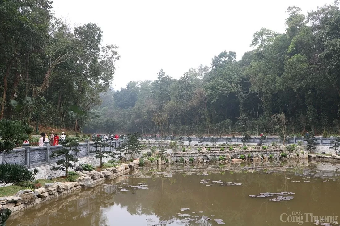 Cảnh quan Đền Hùng trước ngày Giỗ Tổ Hùng Vương