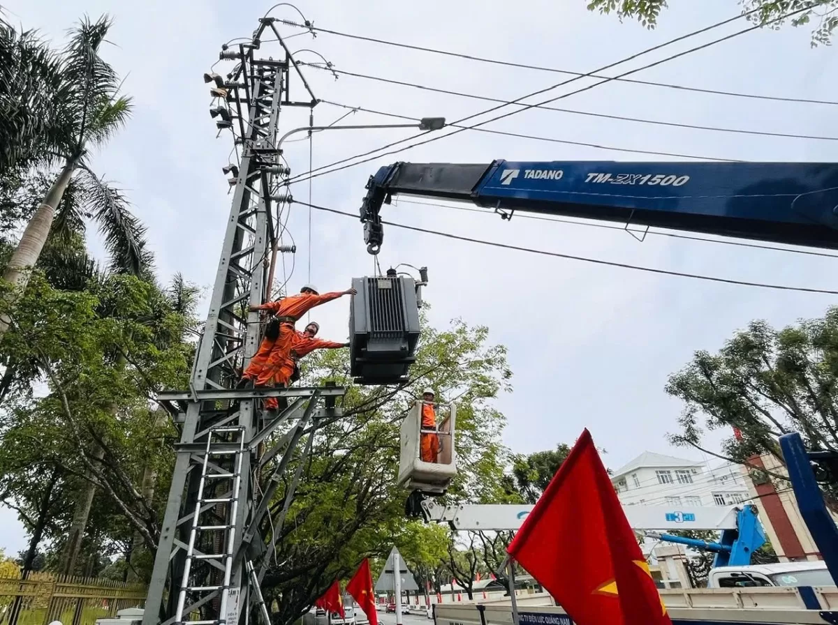 PC Quảng Nam đảm bảo cấp điện các hoạt động kỷ niệm 50 năm giải phóng tỉnh Quảng Nam (Ảnh: Hoàng Phượng)