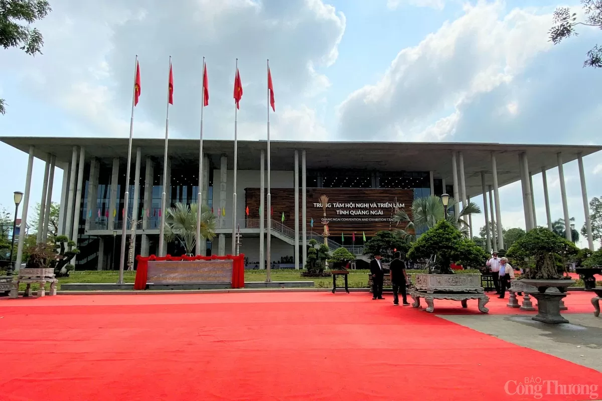 trung tâm hội nghị và triển lãm