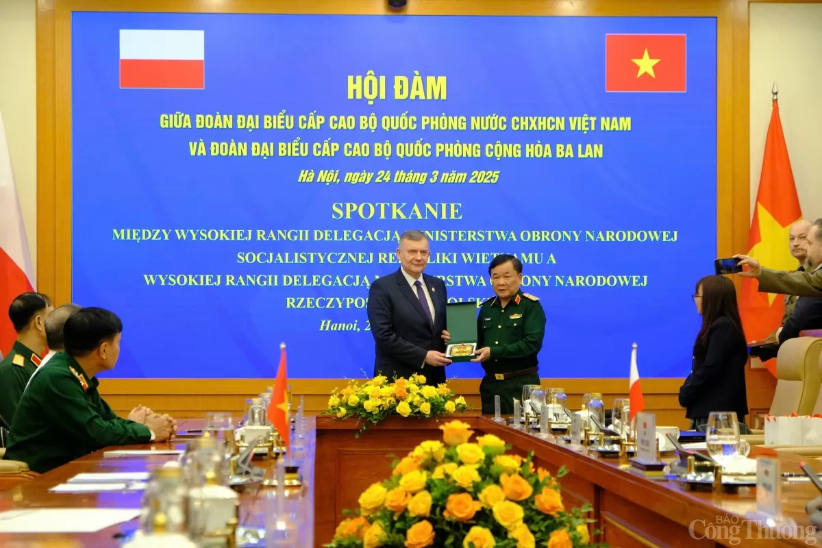 Việt Nam - Ba Lan nhất trí tăng cường hợp tác quốc phòng