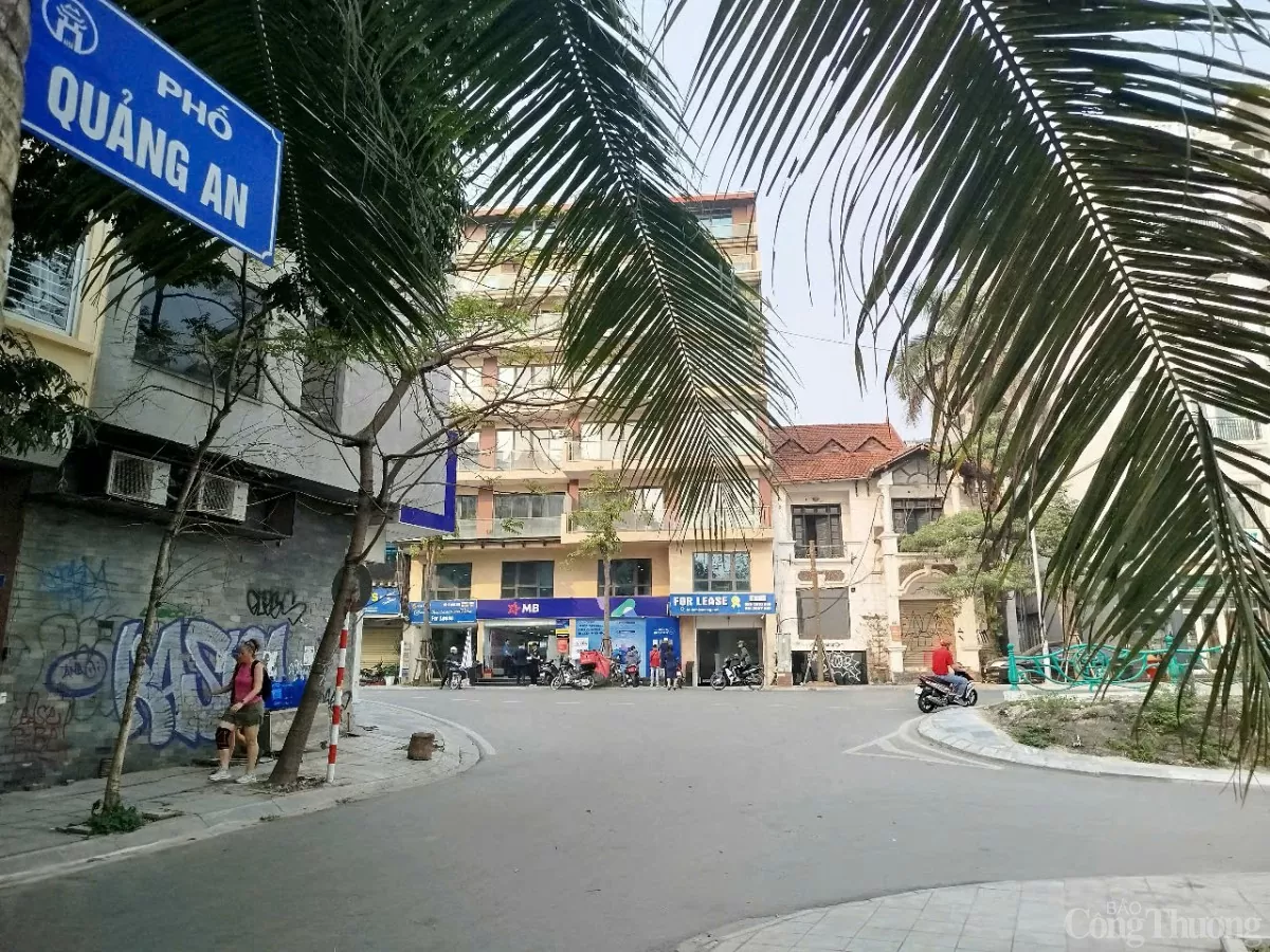 Xem xét xây cầu cạn mở rộng đường ven Hồ Tây