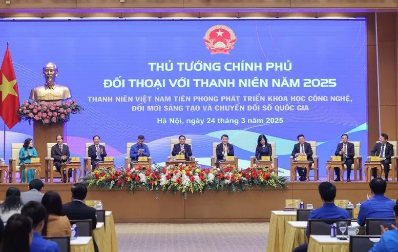 Thủ tướng đối thoại với thanh niên Việt Nam năm 2025 với chủ đề "Thanh niên Việt Nam tiên phong phát triển khoa học công nghệ, đổi mới sáng tạo và chuyển đổi số quốc gia" - Ảnh: VGP/Nhật Bắc