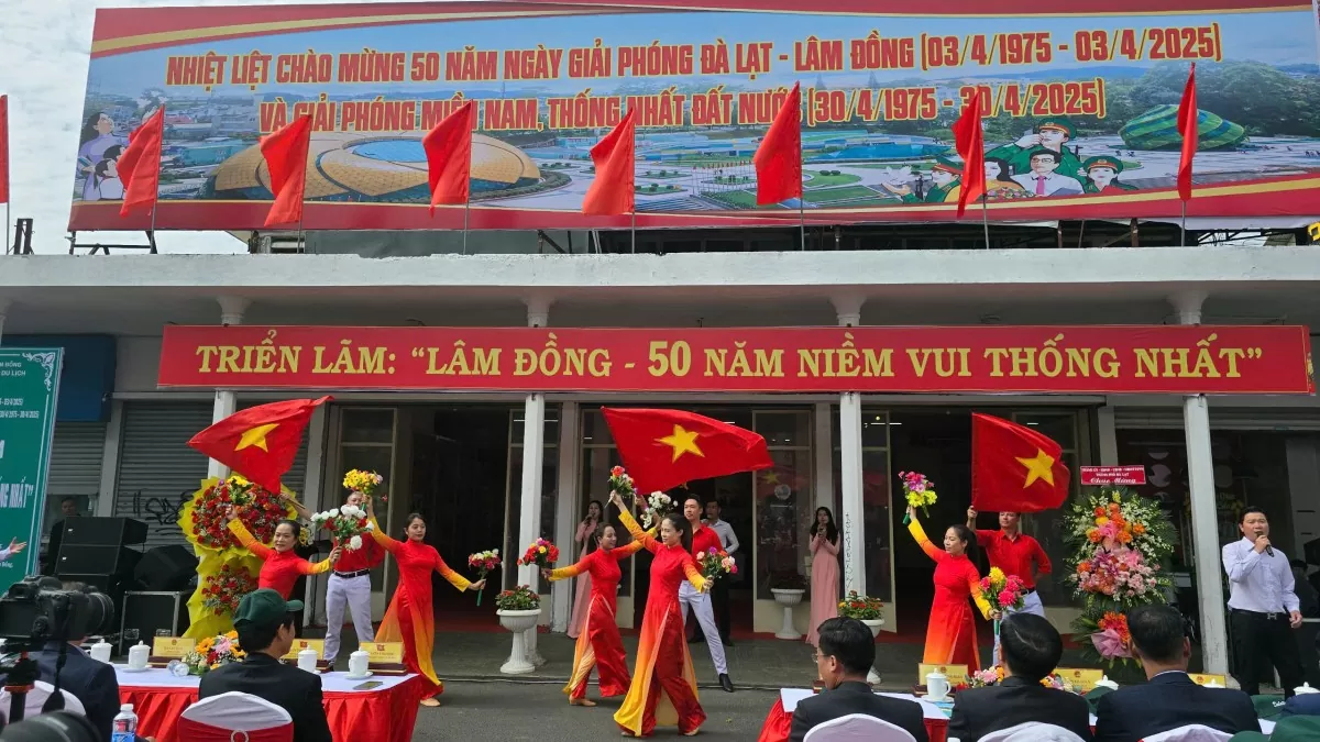 Triển lãm ảnh Lâm Đồng - 50 năm niềm vui thống nhất