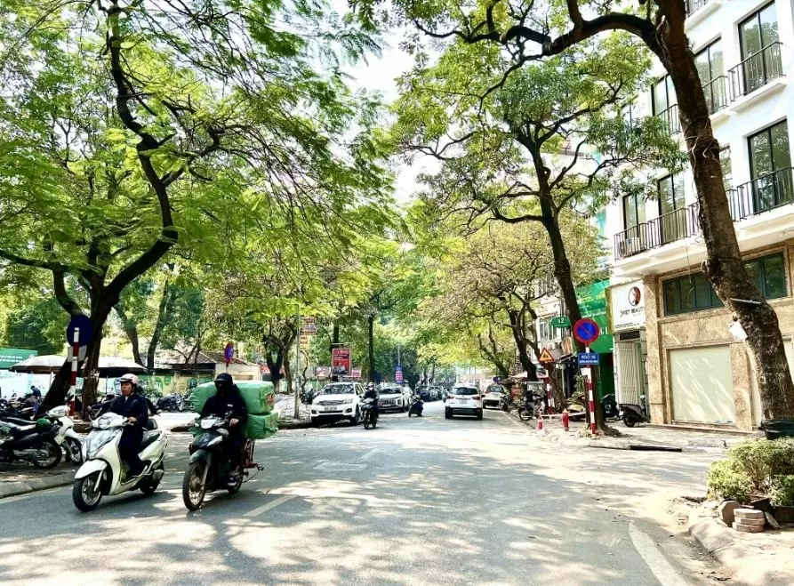 Thời tiết hôm nay 26/3: Tây Bắc Bộ dự báo lốc, sét
