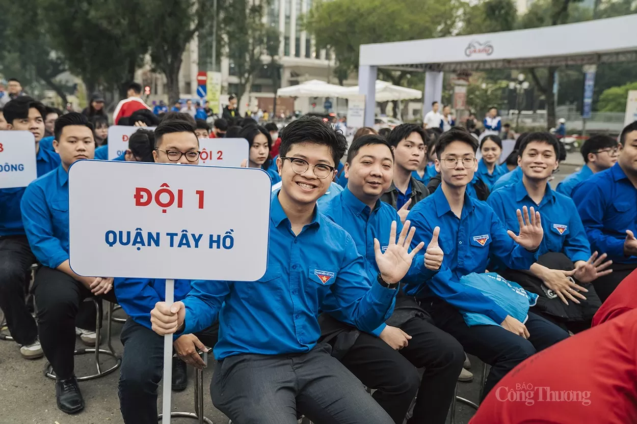 Xây dựng văn hóa giao thông từ tuổi trẻ Xây dựng văn hóa giao thông từ tuổi trẻ