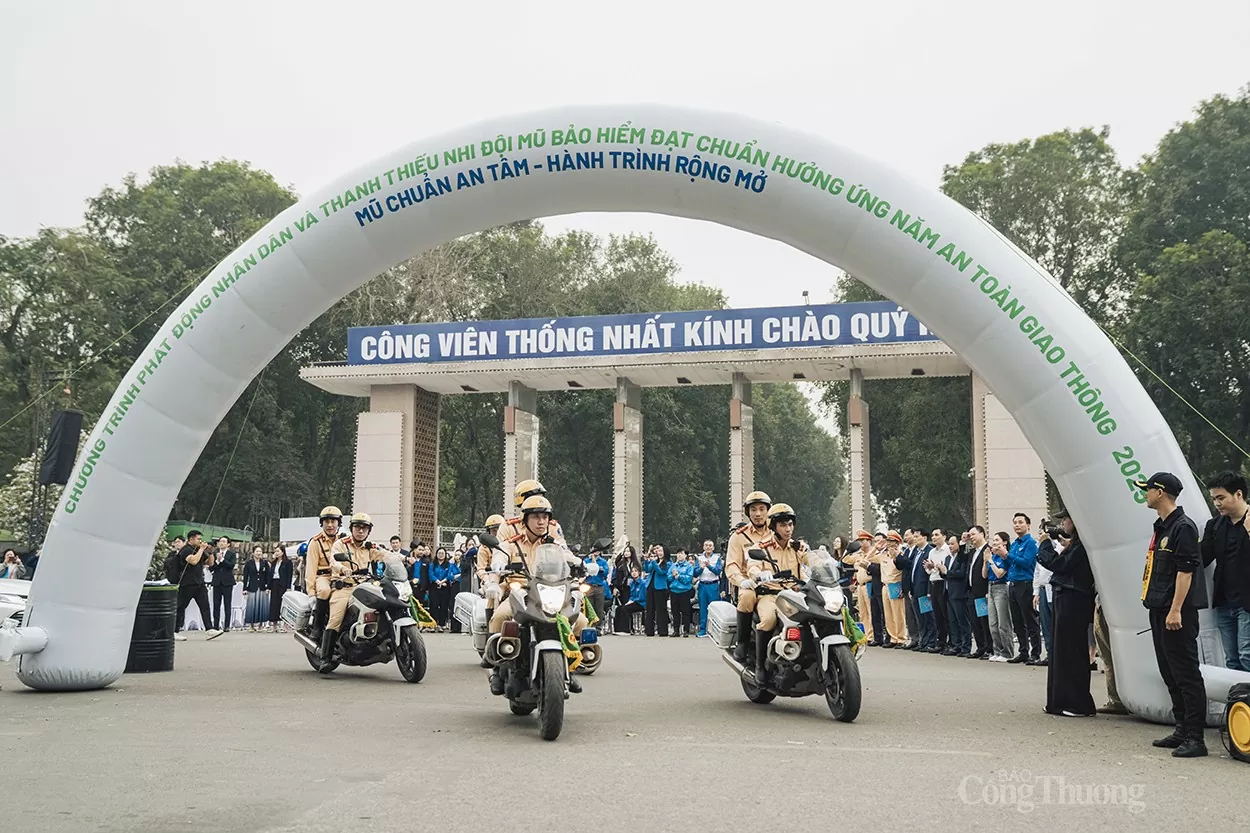 Xây dựng văn hóa giao thông từ tuổi trẻ Xây dựng văn hóa giao thông từ tuổi trẻ
