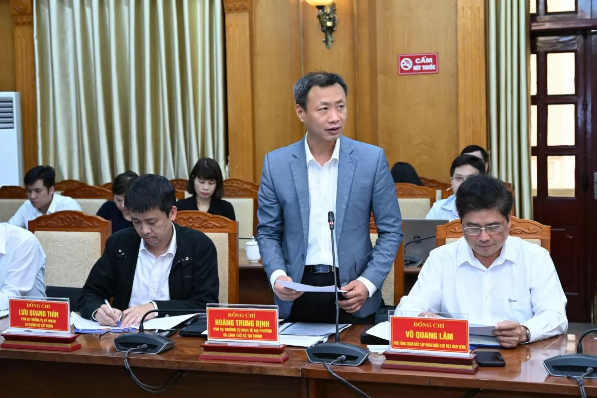 Bộ trưởng Nguyễn Hồng Diên làm việc với tỉnh Bắc Giang về giải pháp thúc đẩy phát triển