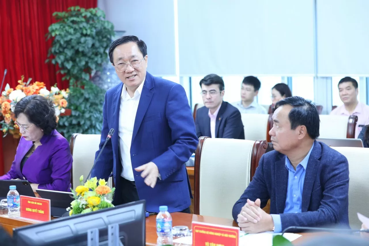 Phó Thủ tướng Chính phủ Hồ Đức Phớc làm việc với Ngân hàng Chính sách xã hội