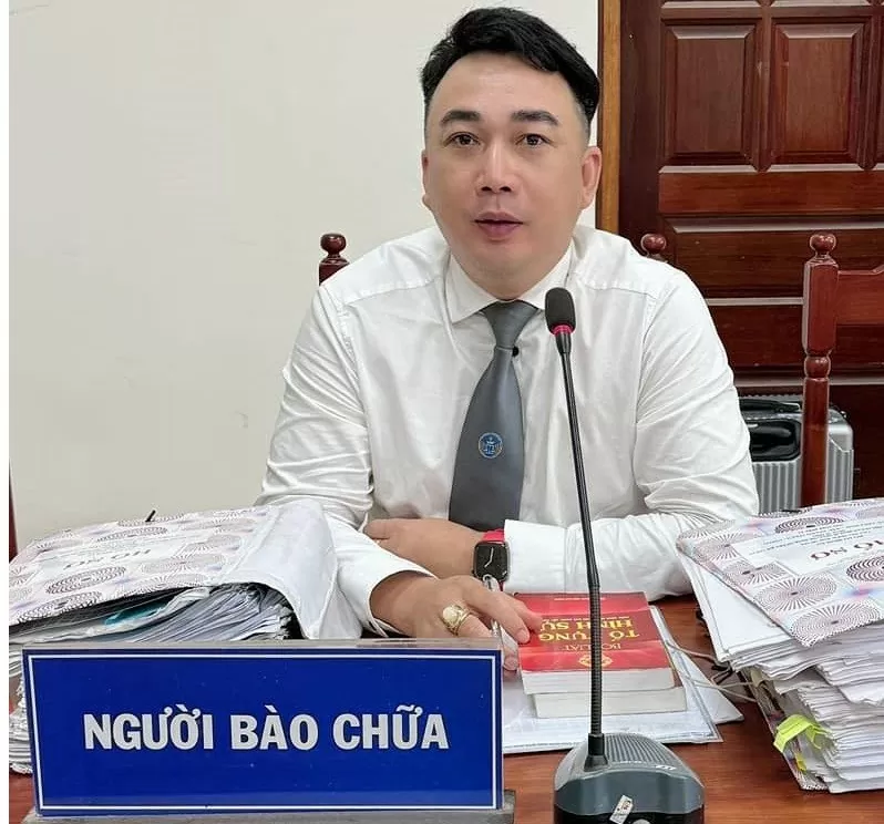 Dùng xe cấp cứu đi ra mắt phim: Có thể xử lý