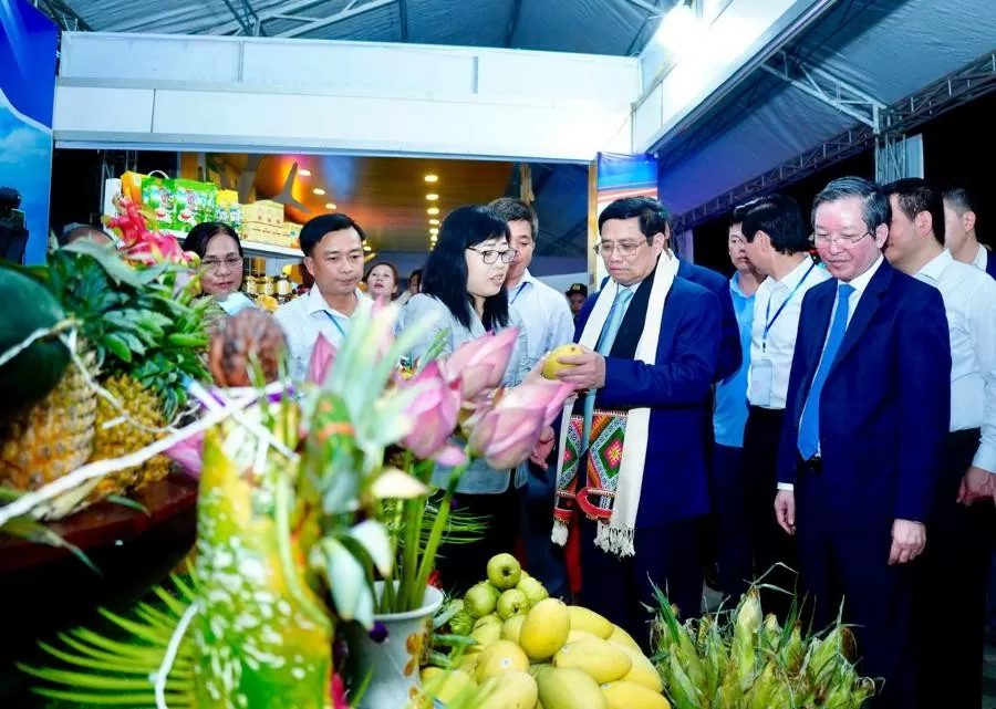 ‘Soi hồ sơ báo cáo’ của Sơn La gửi Đoàn công tác