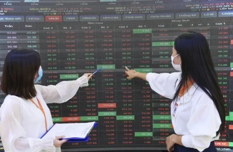 Thị trường chứng khoán chịu áp lực điều chỉnh trong ngắn hạn
