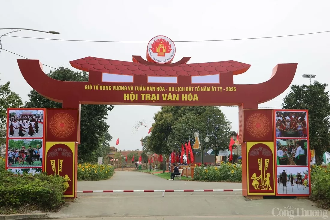 Hàng loạt sản phẩm OCOP ‘đổ bộ’ Lễ hội Đền Hùng 2025 Hàng loạt sản phẩm OCOP ‘đổ bộ’ Lễ hội Đền Hùng 2025