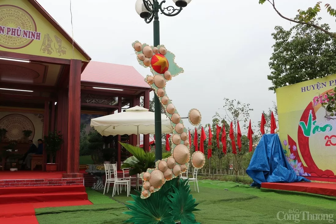 Hàng loạt sản phẩm OCOP ‘đổ bộ’ Lễ hội Đền Hùng 2025 Hàng loạt sản phẩm OCOP ‘đổ bộ’ Lễ hội Đền Hùng 2025